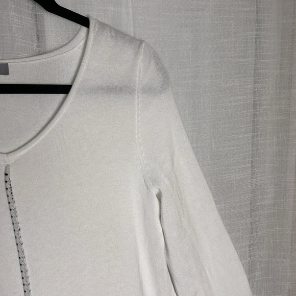 Habitat sweater,women,PTP 19.5” white cotton  pull over,v neck,trim,EC - Picture 7 of 13